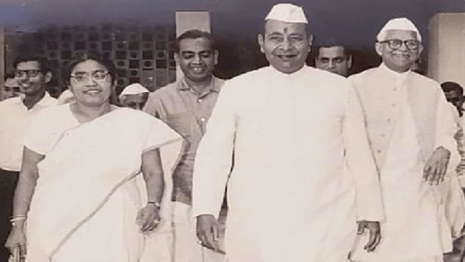 Kalyan Das Jain was elected Mayor of Agra for five consecutive times no one could break this record