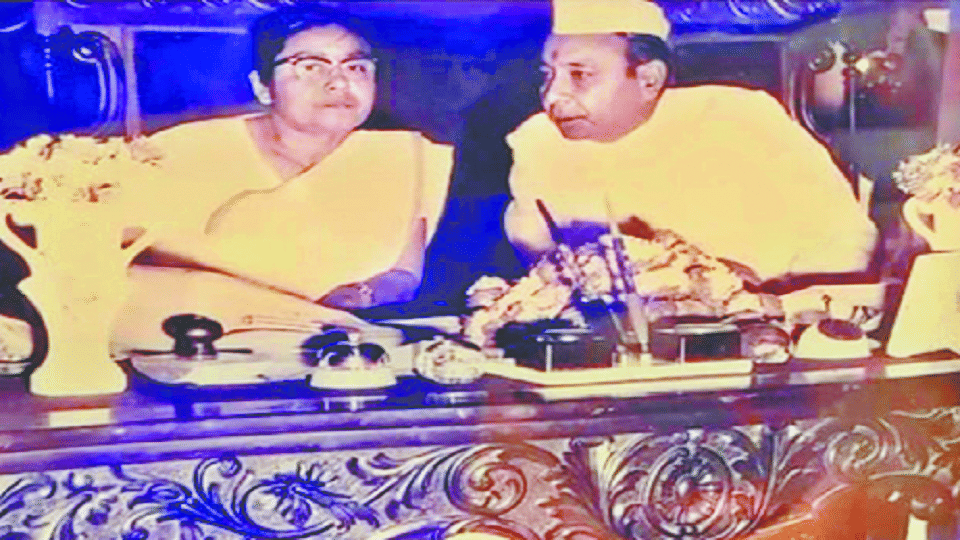 Kalyan Das Jain was elected Mayor of Agra for five consecutive times no one could break this record