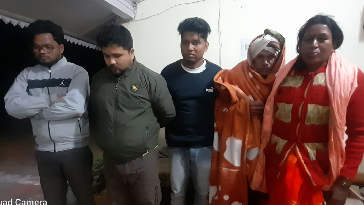 five including husband-wife arrested for pangolin smuggling in kanker