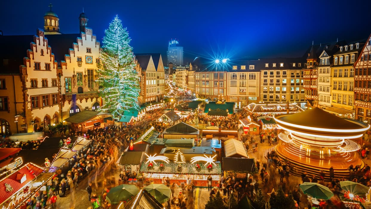 Christmas 2022 Celebrations Most Unique Christmas Traditions From Around The World in Hindi
