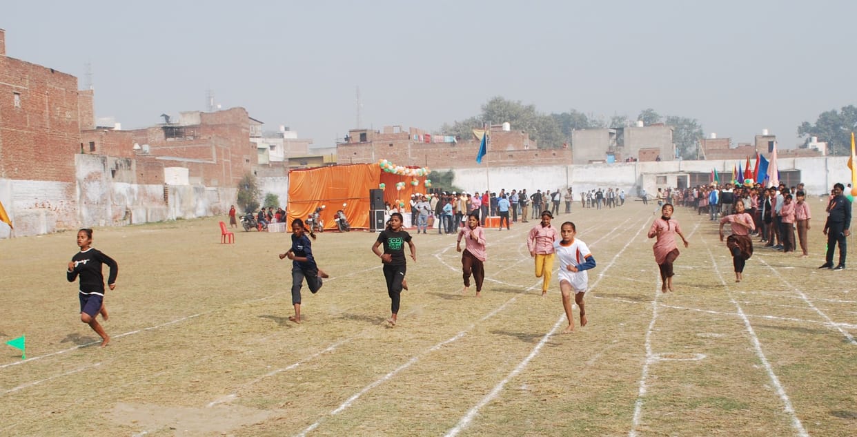 Hathras: School children showed talent in sports