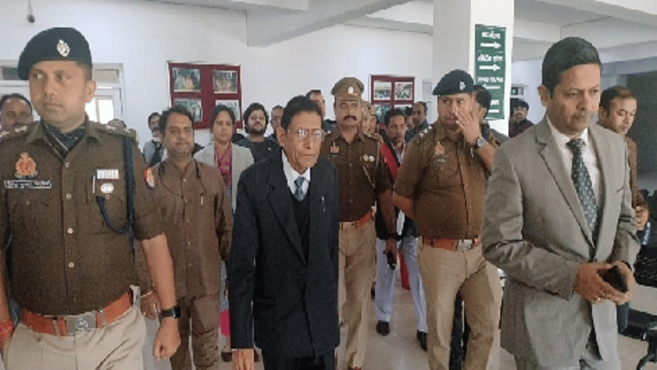 Services objected to the outline of the proposed corridor for Banke Bihari Temple