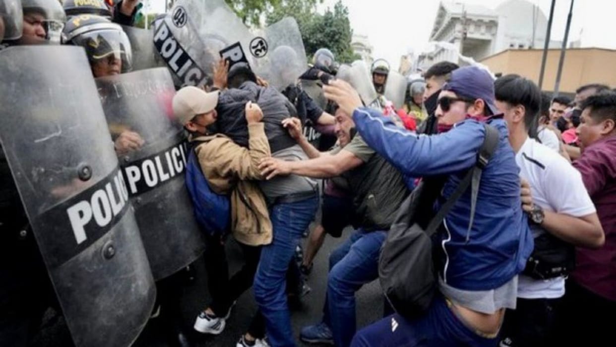 Clash Between Protesters and Police in Peru Post President Ouster