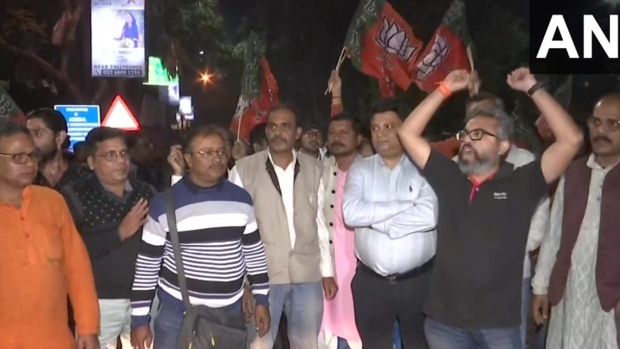 BJP workers took to the streets to protest against the attack on BJP State President Sukant Mazumdar