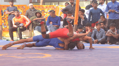 Wrestlers Chitranshu Abhishek and Digambar won gold in Sub-Junior UP State Wrestling Championship
