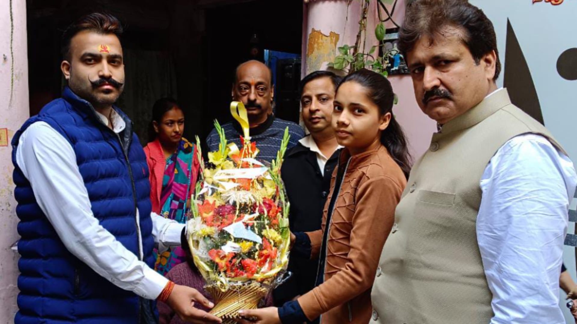 SSP Rohit Singh Sajwan has honored the courageous daughter Riya in Meerut