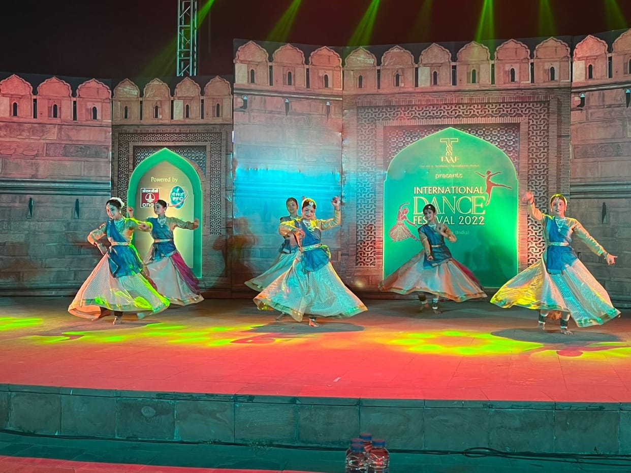 Artists of Haldwani gave presentations in International Dance Festival