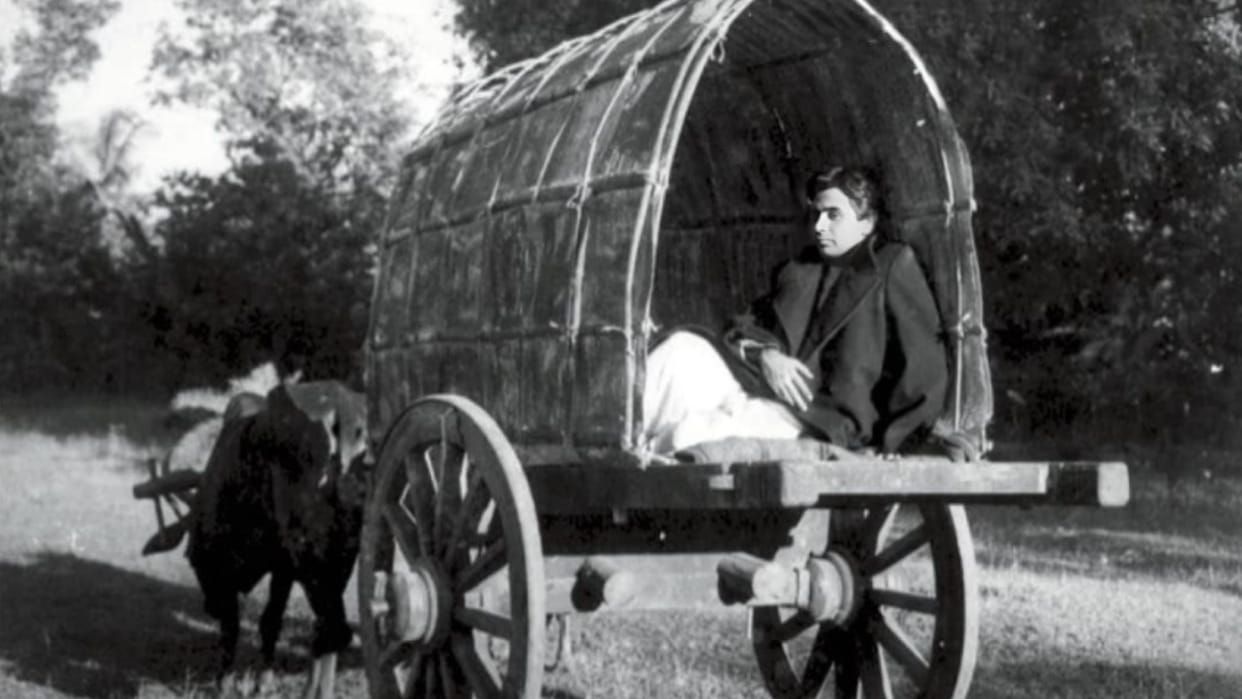 Dilip Kumar 100th birthday 10 best roles in hindi cinema Bollywood news in hindi Shakti ram aur shyam daag