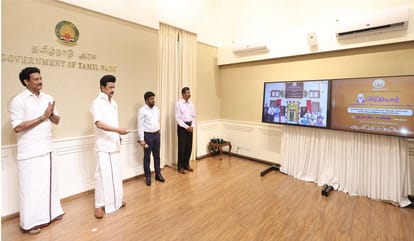 CM of Tamil Nadu m k stalin unveiled statue of great poet Subrahmanyam bharti on his 141th jayanti