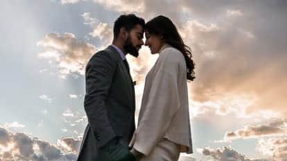 Virat Kohli shared a cute picture with Anushka Sharma and daughter Vamika, wrote - nothing else is needed