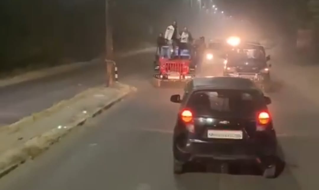 Bhopal News: Bhopal commissioner's unique punishment, scumbag Zubair banned from driving two and four wheelers