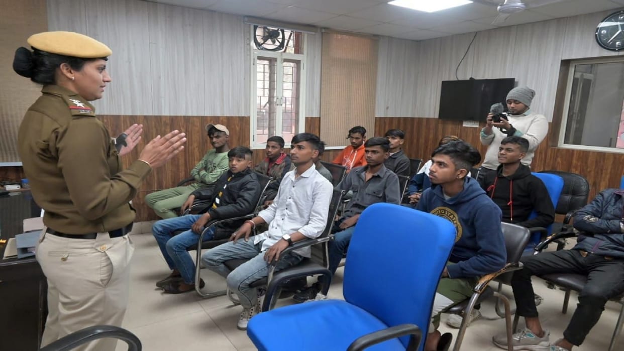 Delhi Police started school against crime and drugs