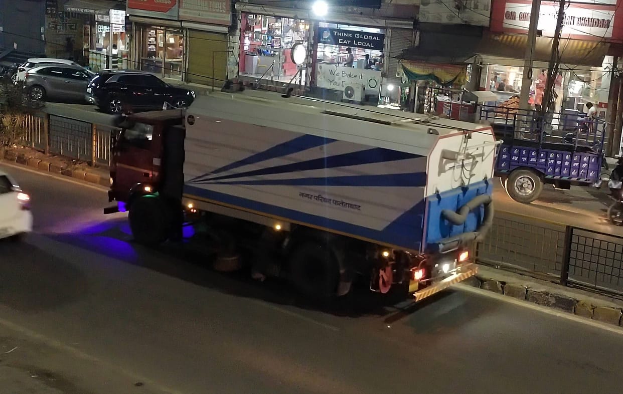 Officers are kind to the night sweeping machine, the councilors have passed the agenda twice, yet it is not closed