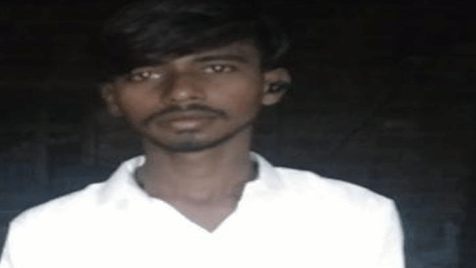 young man committed suicide by shooting when the marriage was fixed in Mainpuri