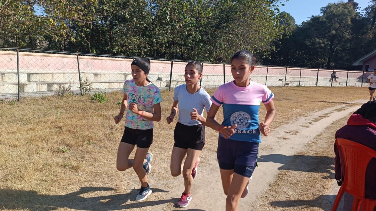 Ishita in under-18 girls group, Aditya topper in boys group