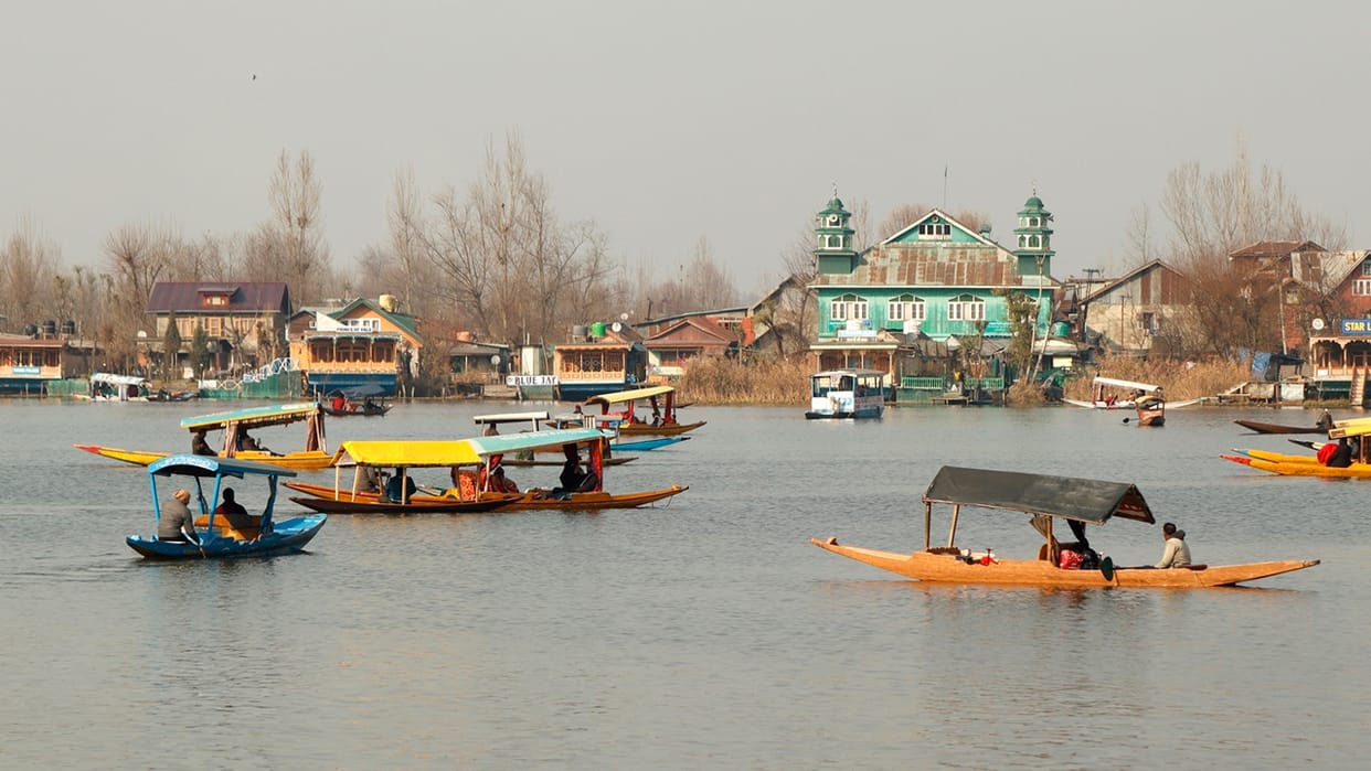 Jammu Kashmir: Preparations intensify for G20 summit in Srinagar administration engaged in decorating the city