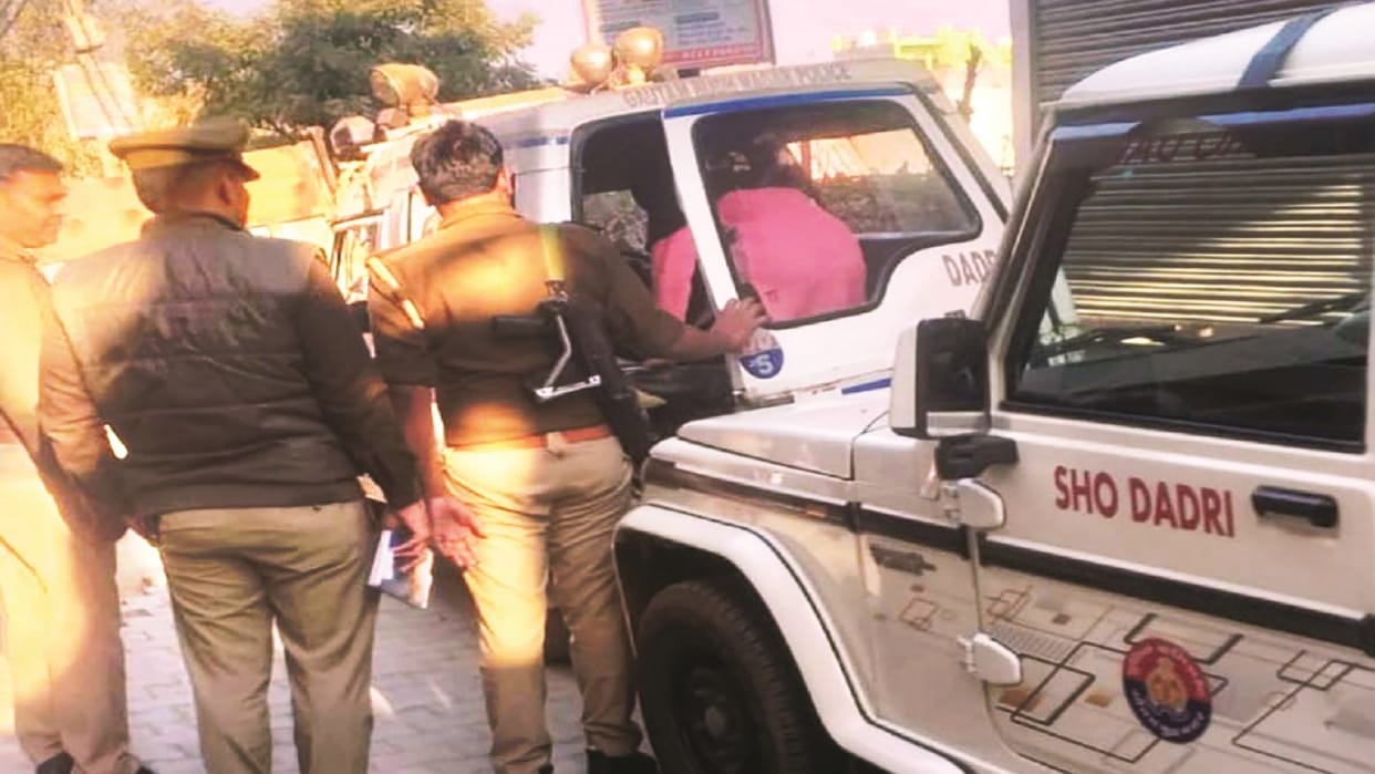 Young man cheated girl by hiding religion and name Arrested a day before marriage In noida