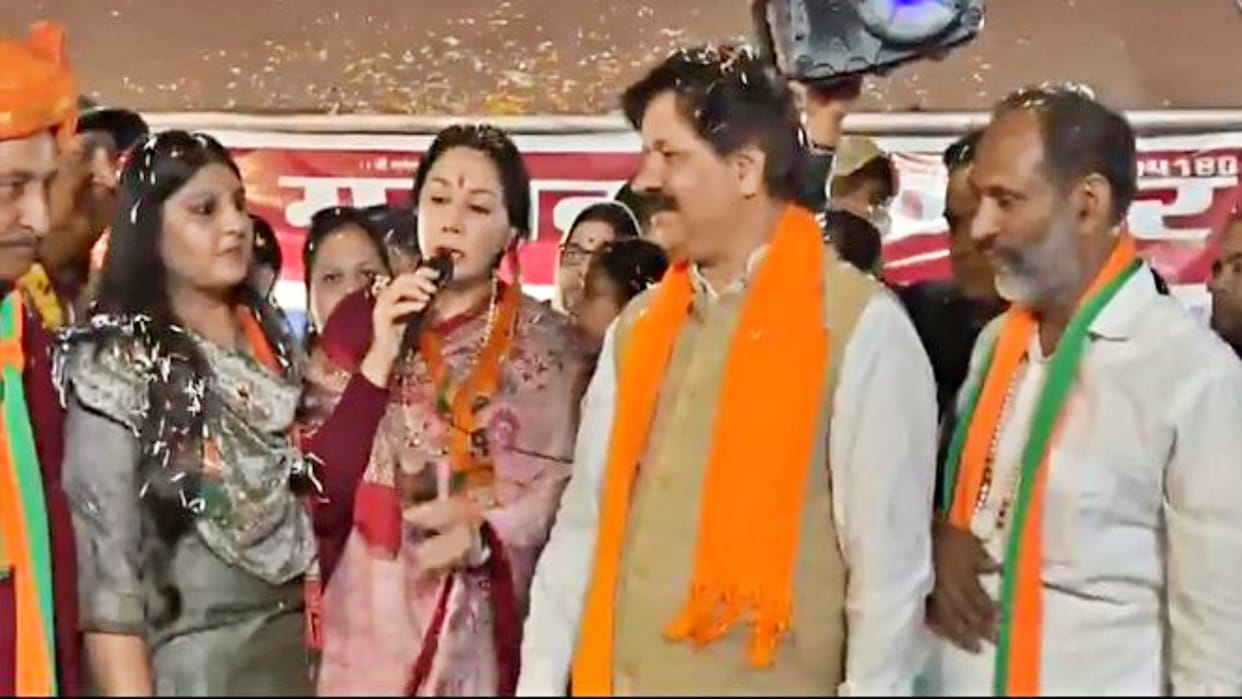 Rajasthan BJP leaders taking out mutual anger in Jan Aakrosh Yatra