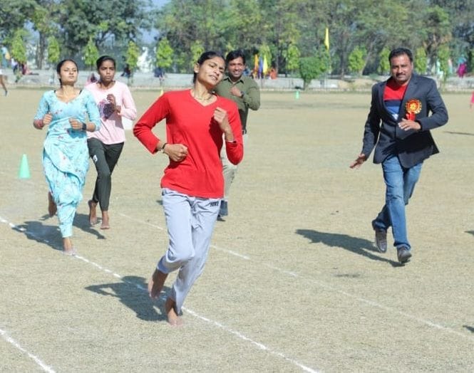 Manita ran fastest in 1500 meters race