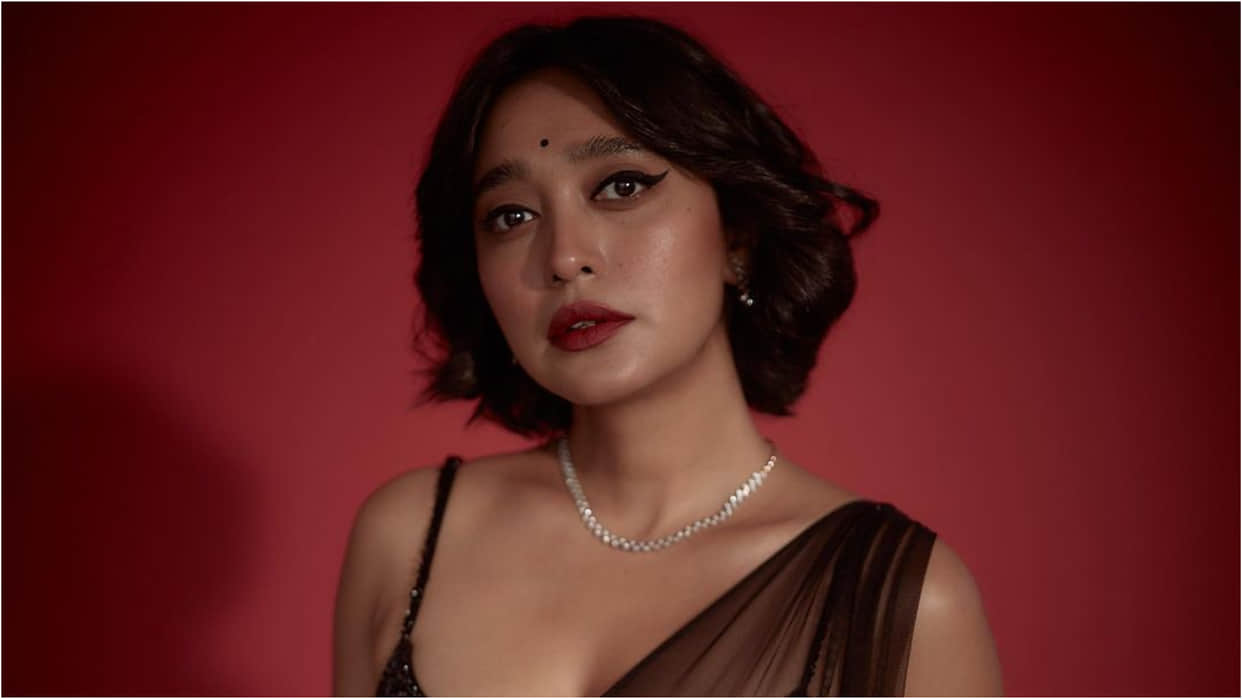 sayani gupta black saree in pre wedding party bash look stunning