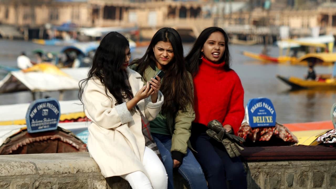 Kashmir becomes first choice: increased trend of domestic travel 35 percent solo travelers want to spend holid