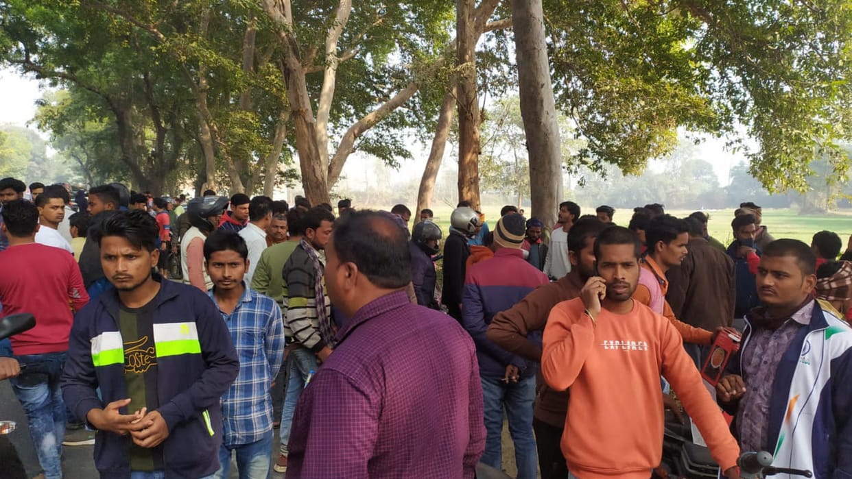 Bullet rider killed two youths after being hit by a bus in Deoria