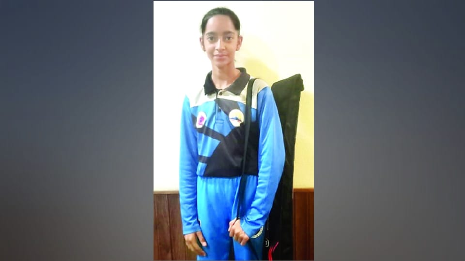 udhampur gilr Apeksha selected in the under 15 women cricket team jammu kashmir