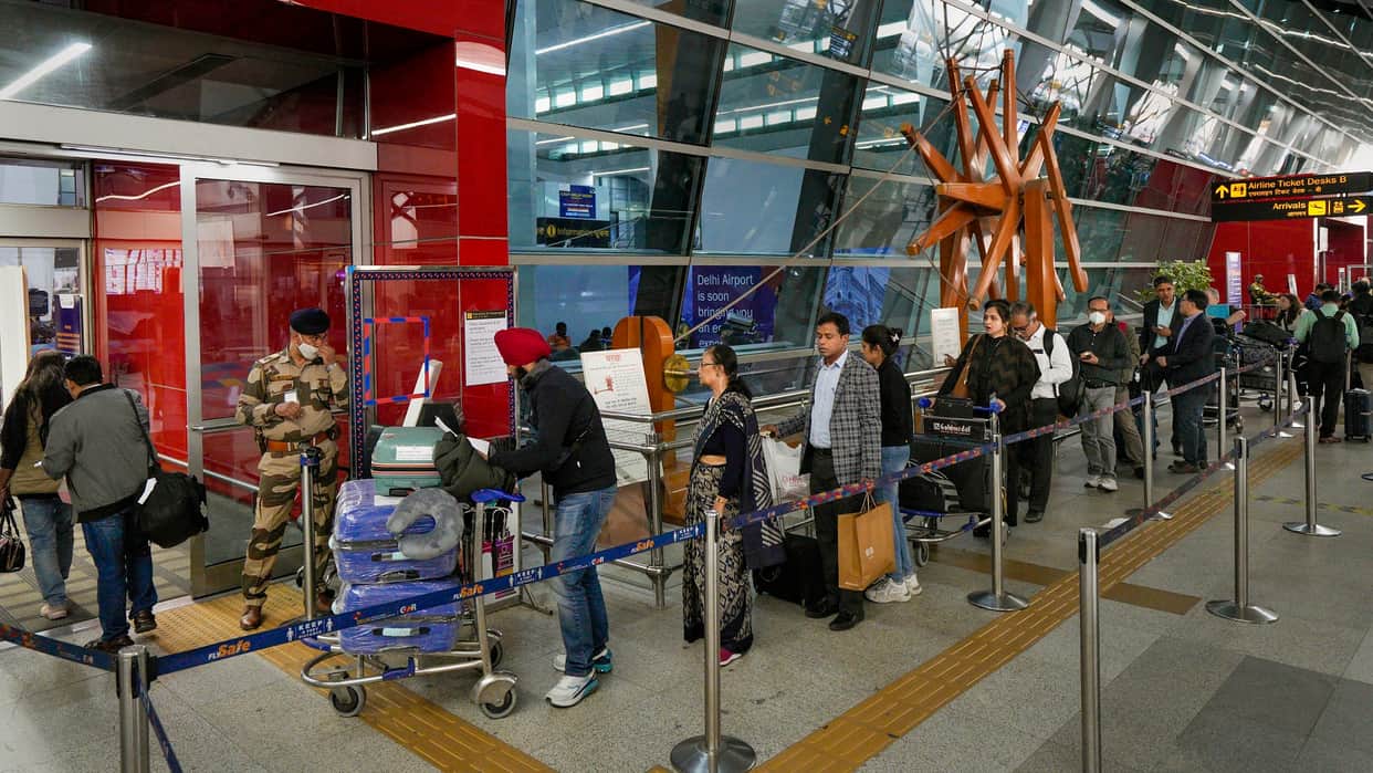 Crowd at IGI airport Delhi Domestic passengers increased commuters get irritated