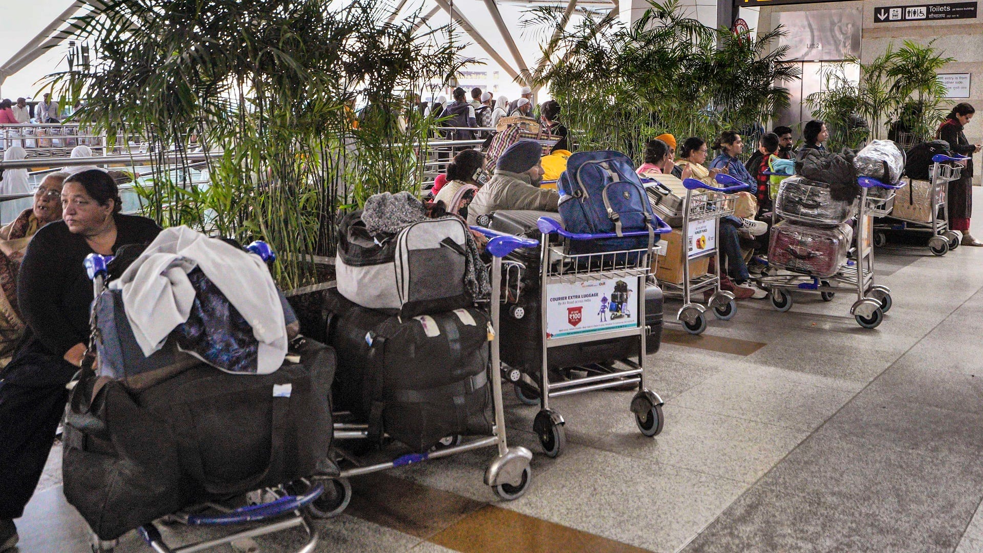 Crowd at IGI airport Delhi Domestic passengers increased commuters get irritated