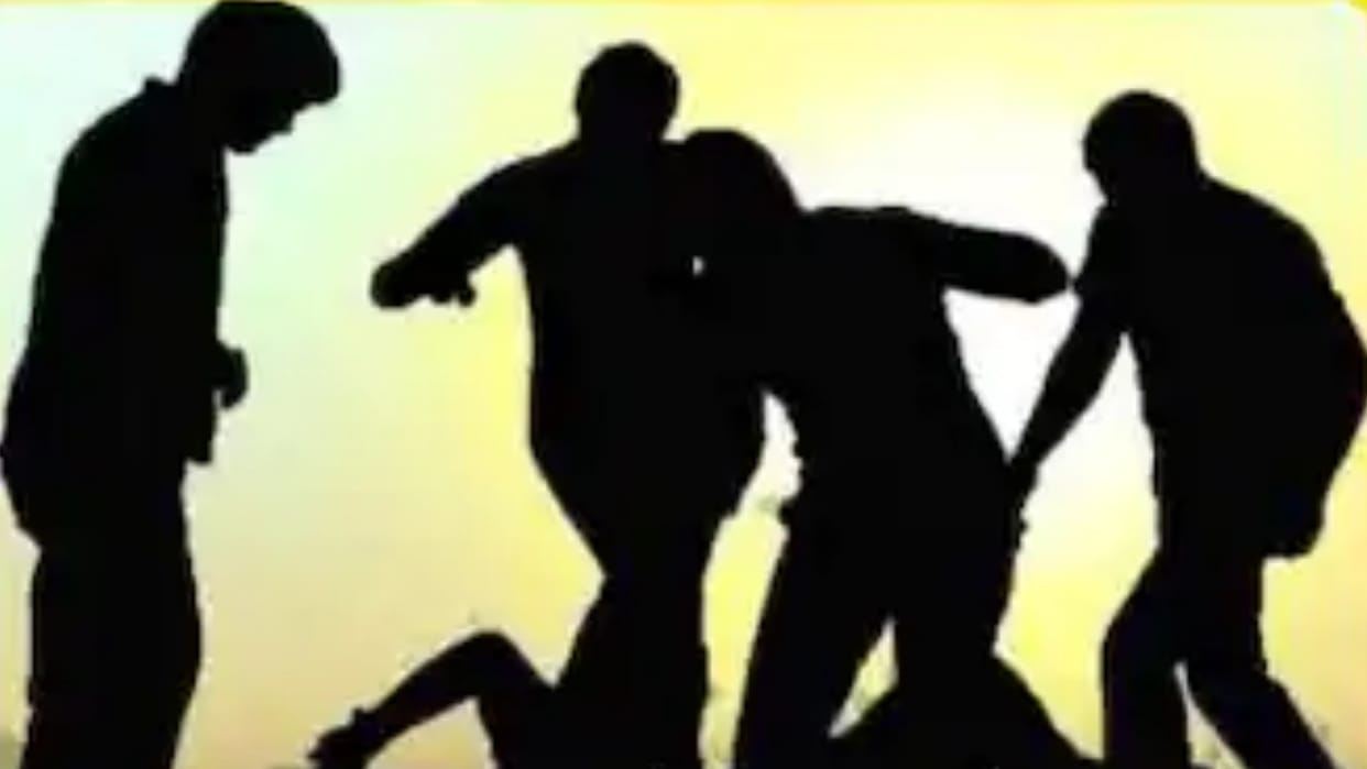 Blade attack on young man throat in Gorakhpur