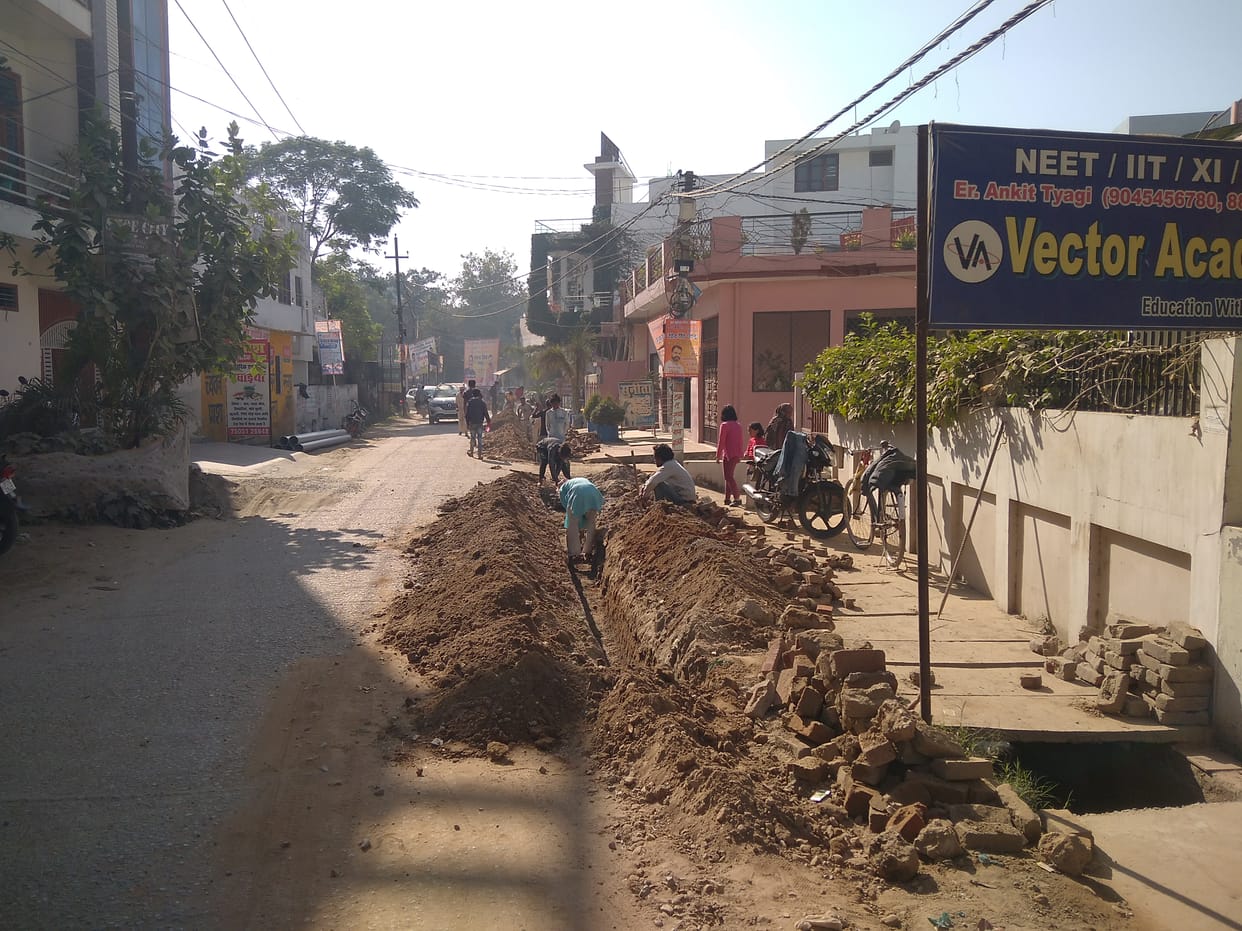 Dust blowing on the roads, breathing of asthma patients
