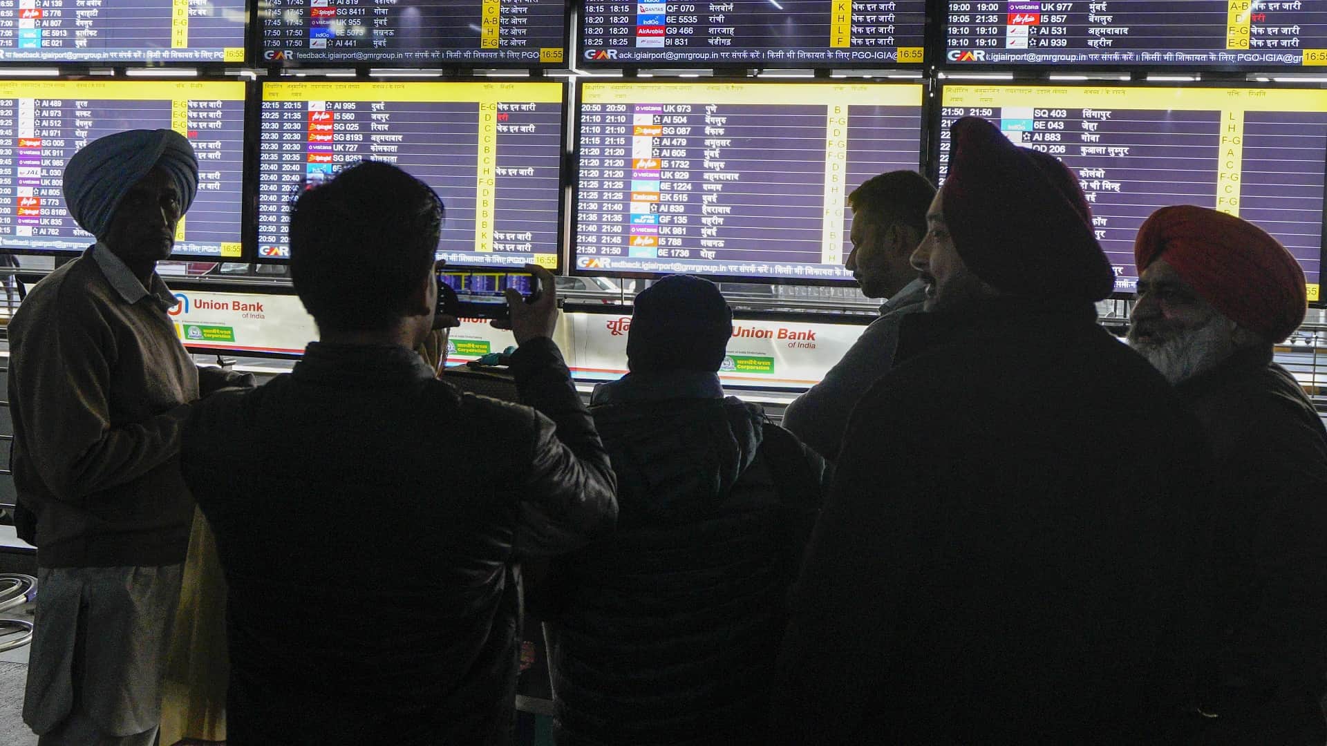 Crowd at IGI airport Delhi Domestic passengers increased commuters get irritated