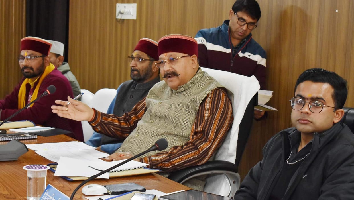 Make arrangements for winter darshan of Badri-Kedar: Maharaj