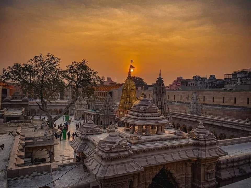 Temple side said: Despite being demolished, the existence of Shringar Gauri remained