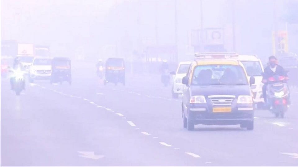 Mumbai air quality worse than Delhi, AQI stays Very poor