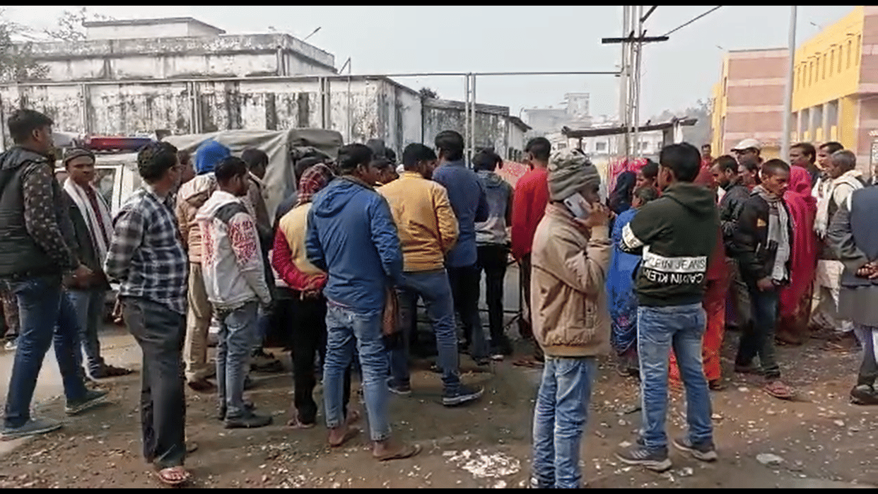 Murder in Muzaffarpur: Angry people demonstrated in Kanti over the murder of a nursing home owner