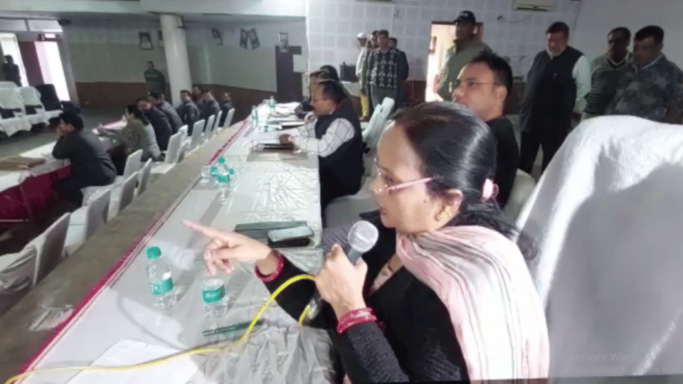 Haridwar News: bjp and congress parshad Uproar in nagar Nigam board meeting