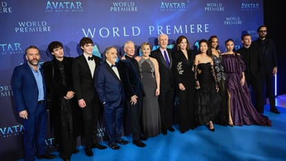 Avatar The Way Of Water Review in Hindi by Pankaj Shukla James Cameron Avatar 2 Movie Jon Landau Kate Winslet