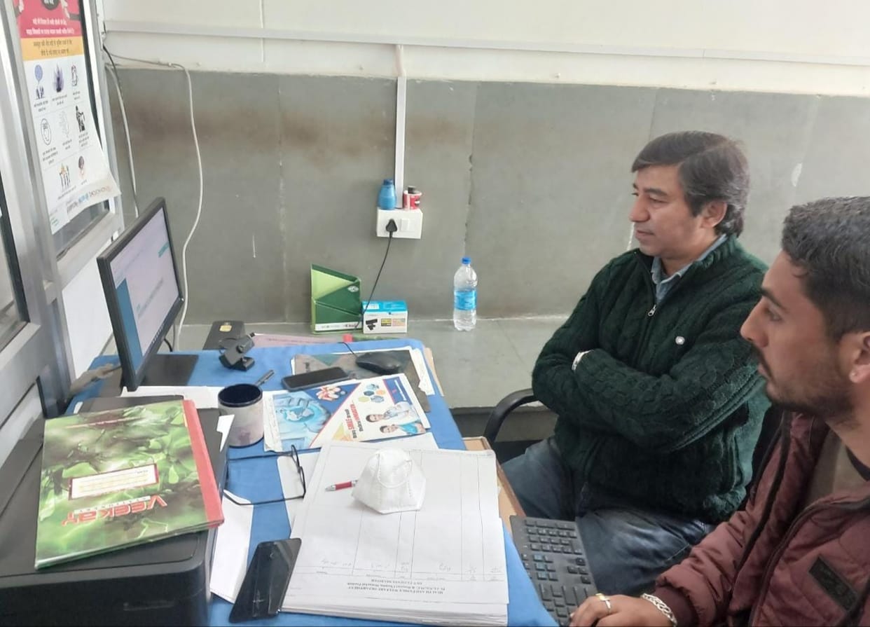 Two patients suffering from restlessness Medical College Ref