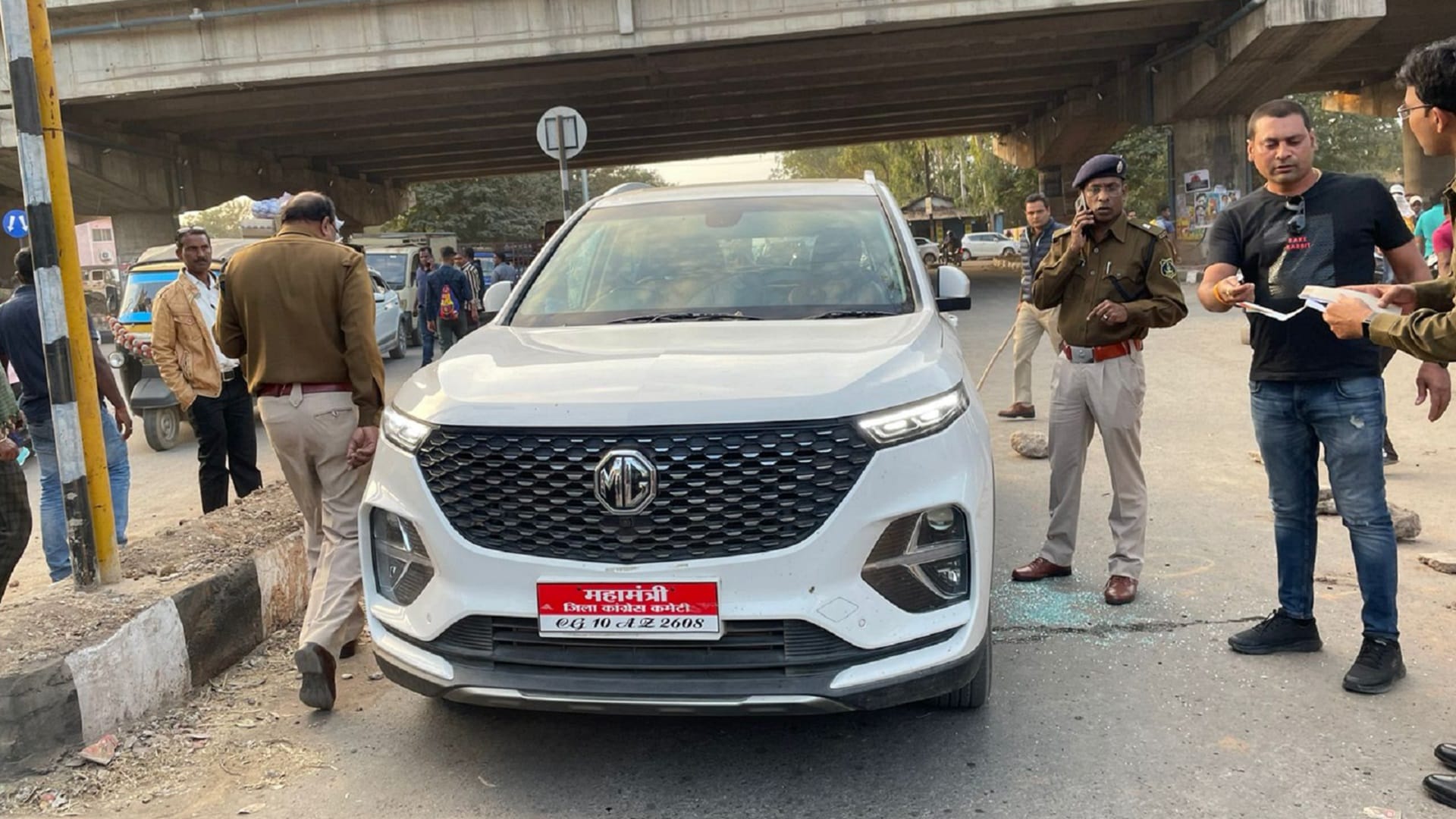 chhattisgarh congress leader sanju tripathi shot dead in bilaspur