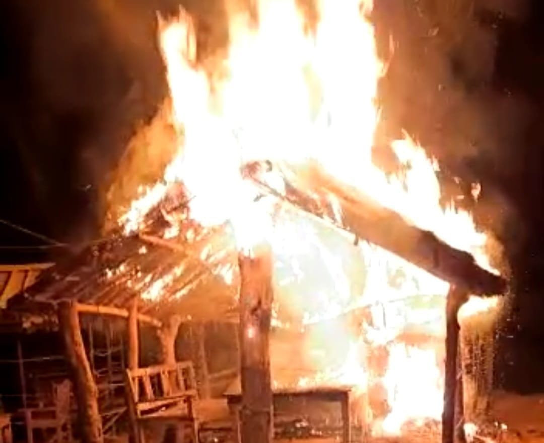 gonda,fire,tahseel,adocate