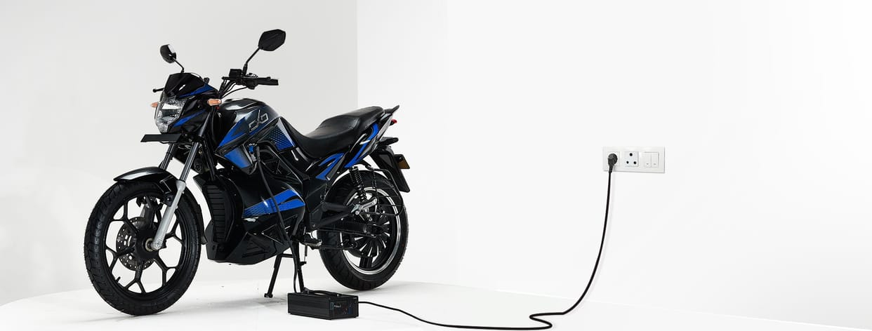 Hop Electric starts delivery of Hop Oxo Electric Motorcycle in Jaipur gets over 10000 bookings News in Hindi