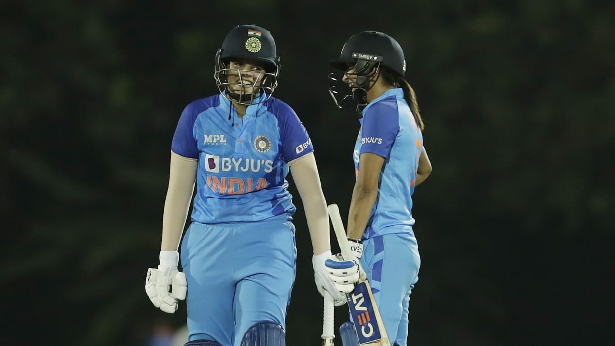 IND-W vs AUS-W 3rd T20 Live Score India vs Australia Women's Cricket Scorecard Results News Updates in Hindi