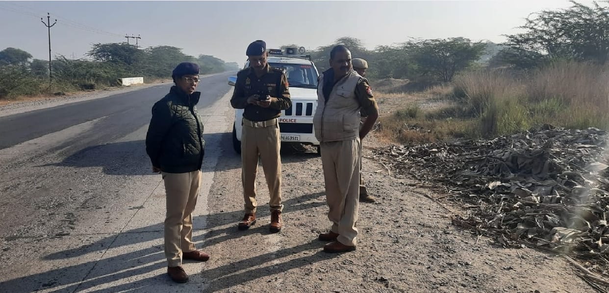 The dead body of a naked woman has not been identified in Banda