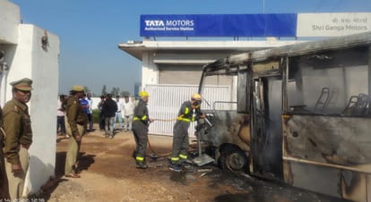 Fire broke out in DCM at petrol pump in Lucknow, 40 passengers fled after jumping in AC bus in Barabanki