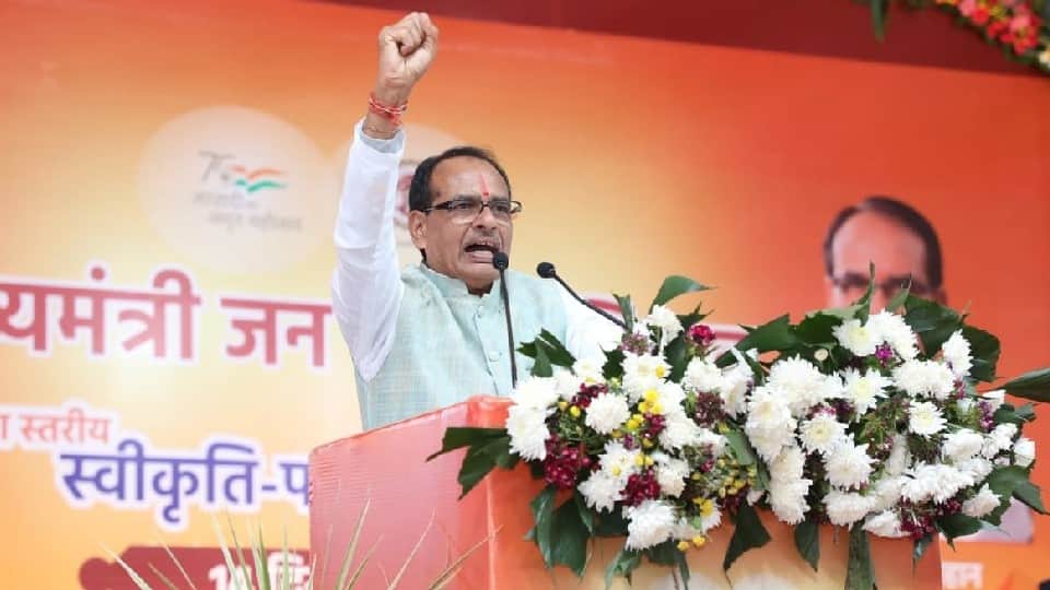 Arvind Kejriwal has the most Twitter followers, how popular are other Chief Ministers including Yogi-Mamta?