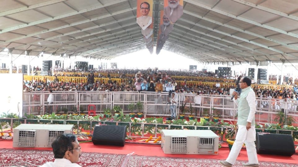In CM Shivraj Khargone, DEO and CMO suspended