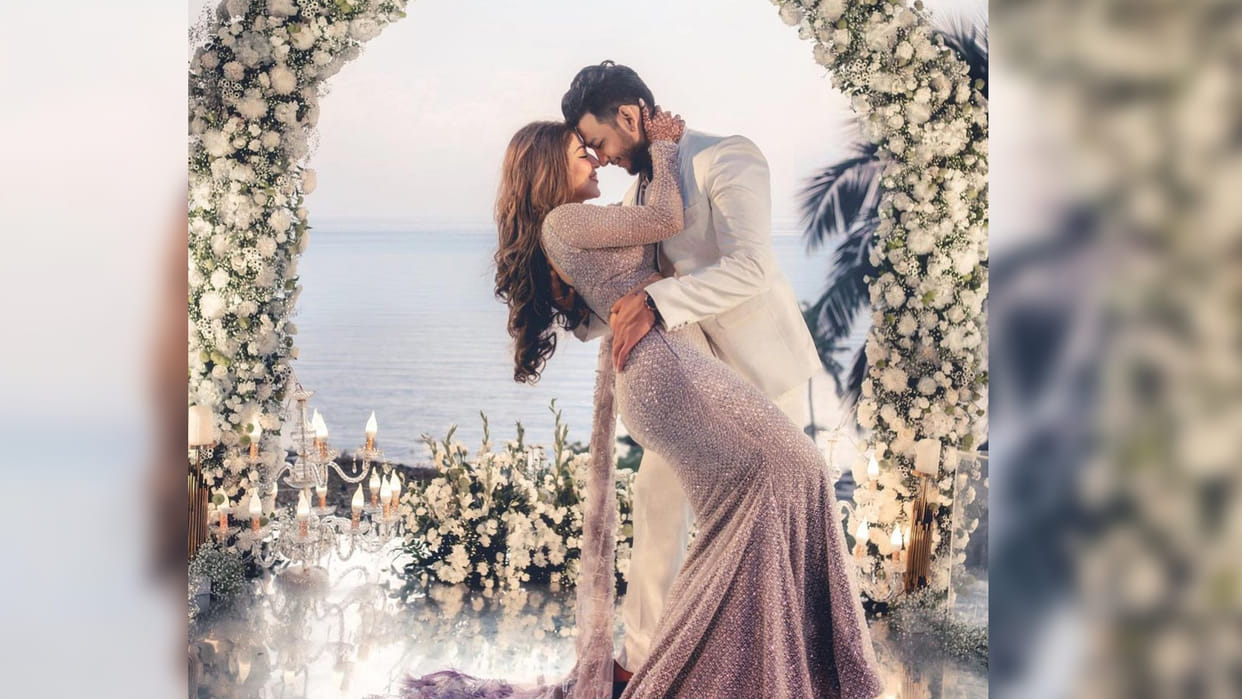 Sonarika Bhadoria Roka Ceremony Photos: Devon Ke Dev Mahadev actress share pics with Boyfriend Vikas Parashar