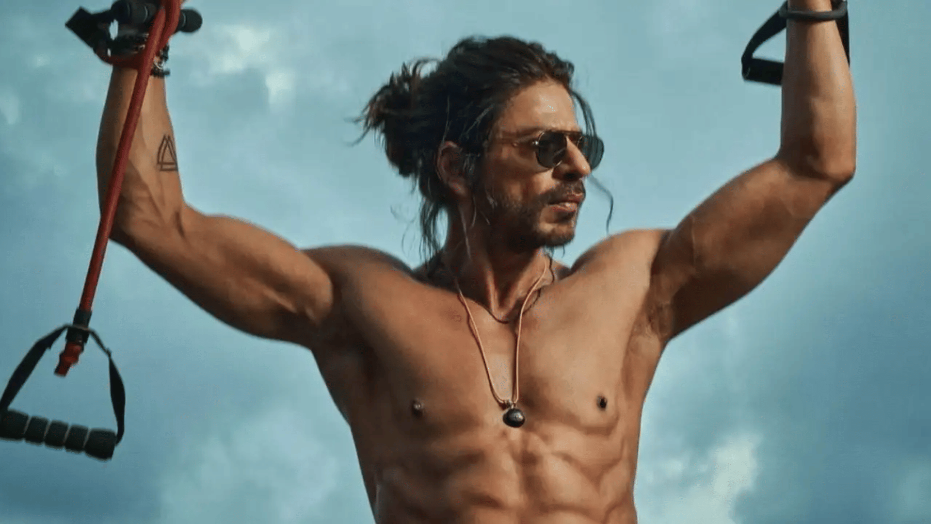 Pathaan Shah rukh Khan will promote his film in Fifa world cup 2022 finals deepika padukone