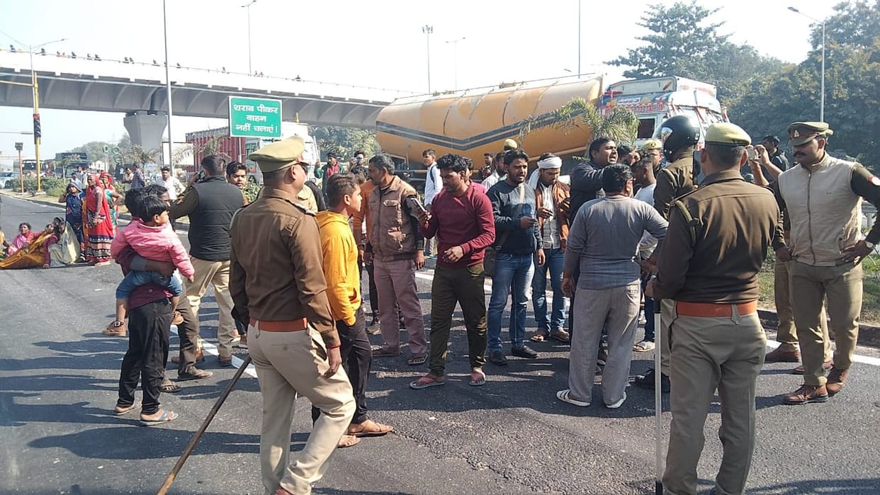Road accident in varanasi Container crushed bike rider woman returning from wedding ceremony